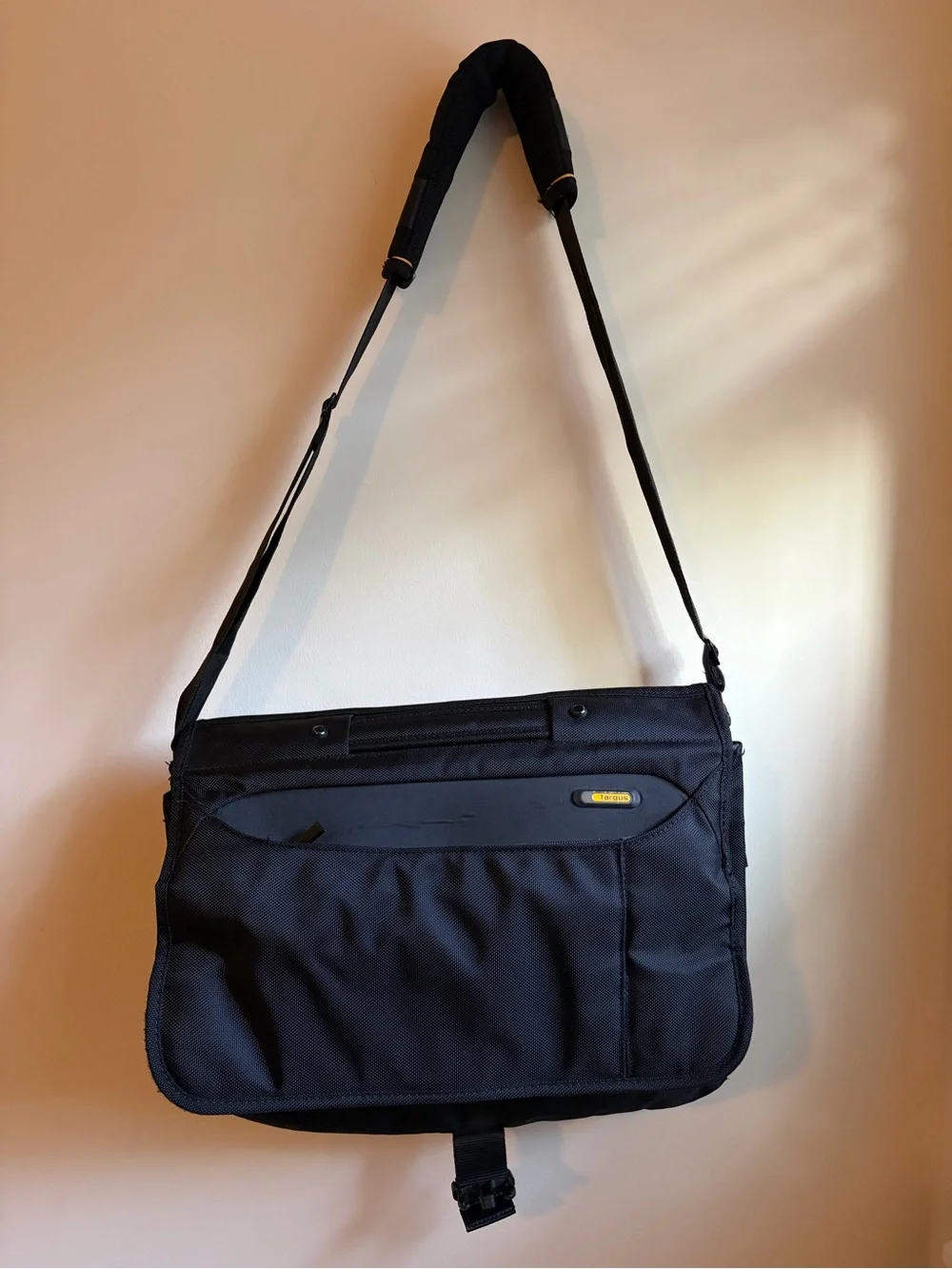 Targus Bag Cross Body Messenger Photography Padded Laptop Satchel Briefcase
